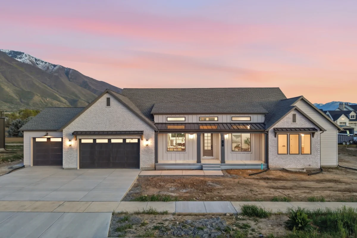 The Maple Leaf by Crestline Homes