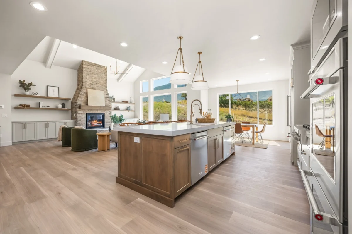 Selman Ridge No. 20 by Crestline Homes