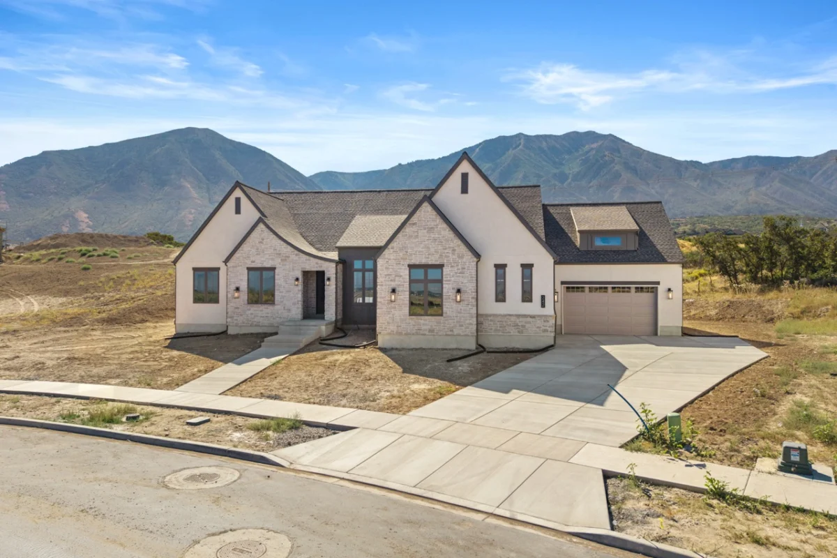 Selman Ridge No. 20, a custom home built by Crestline Homes