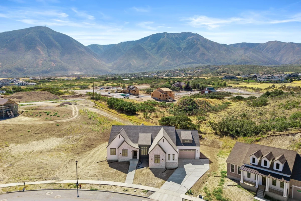Selman Ridge No. 20 by Crestline Homes